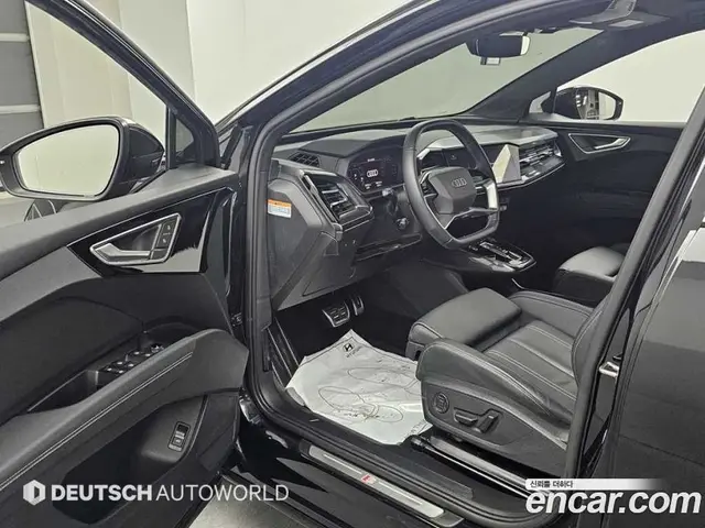 Audi Q4 e-tron 2022 автомат (гидро), миниатюра 11