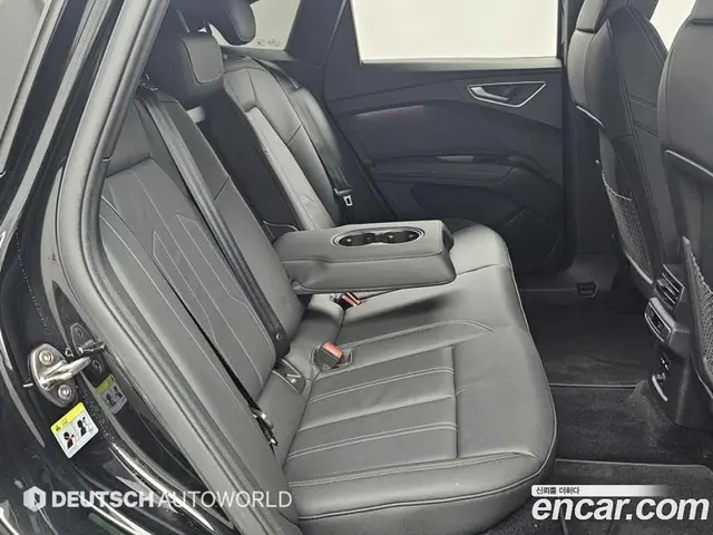 Audi Q4 e-tron 2022 автомат (гидро), миниатюра 12