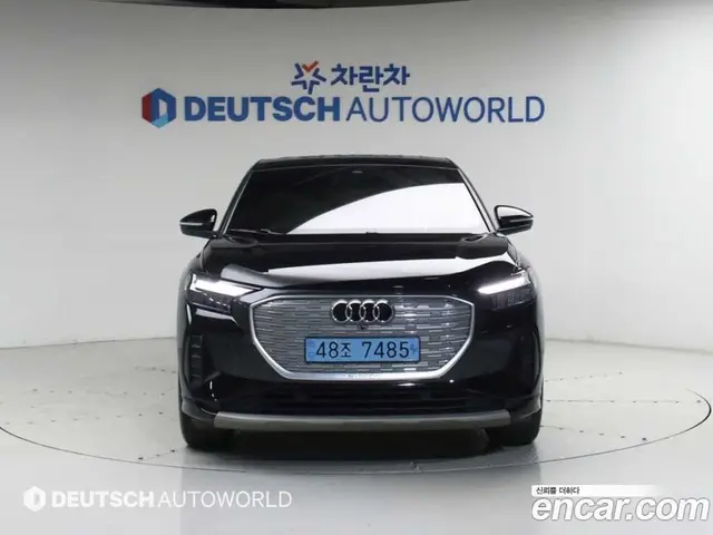 Audi Q4 e-tron 2022 автомат (гидро), миниатюра 3