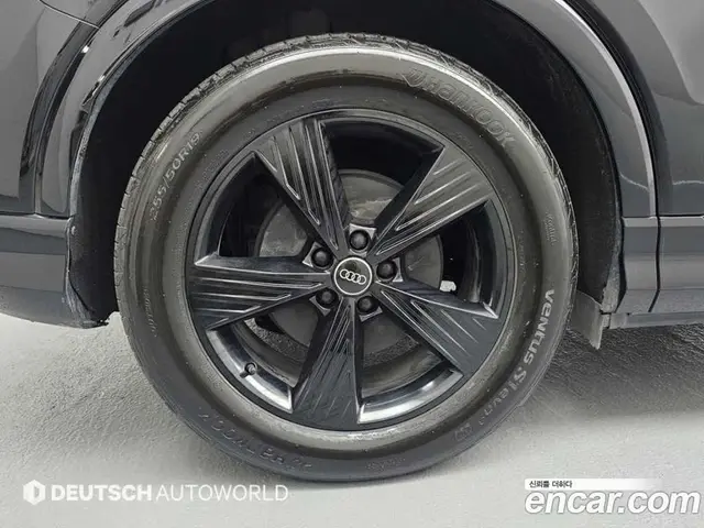 Audi Q4 e-tron 2022 автомат (гидро), миниатюра 5