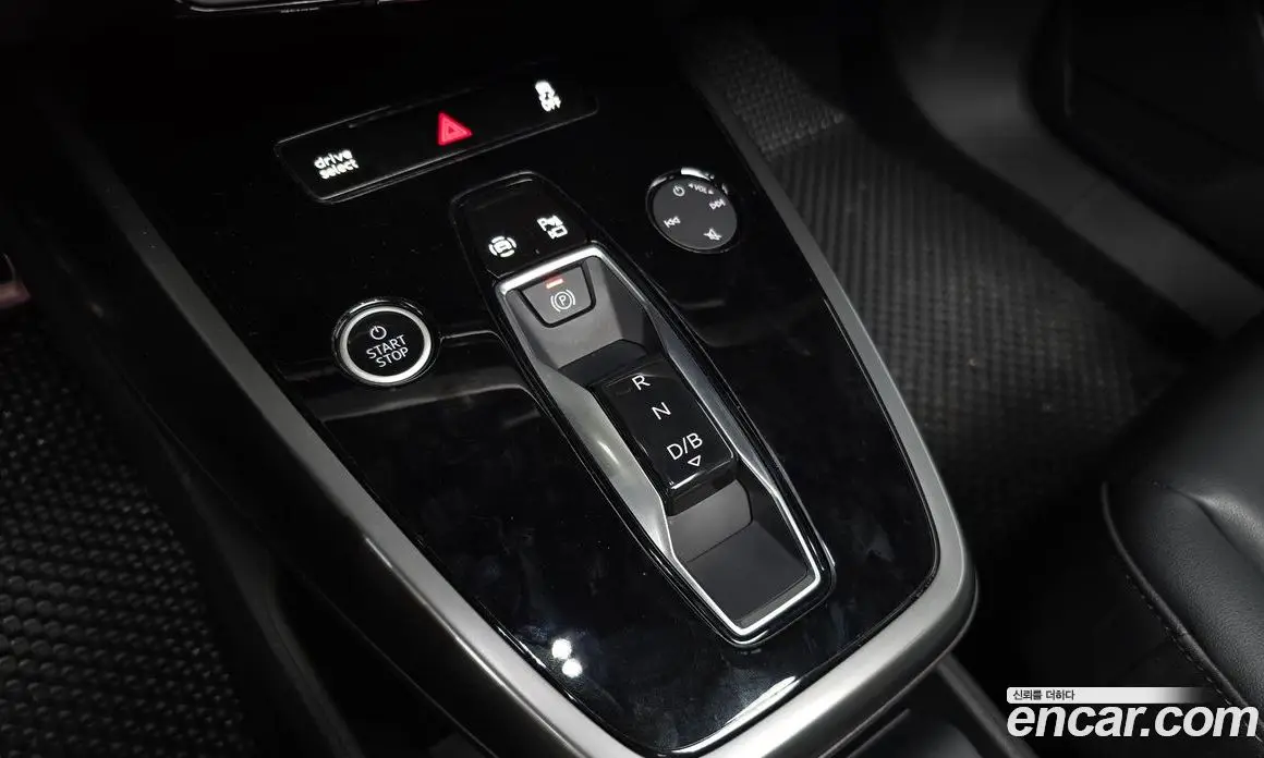 Audi Q4 e-tron 2023 0.2 автомат (гидро), фото 11