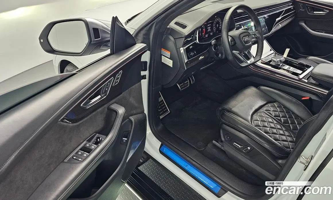 Audi SQ8 2021 4.0 автомат (гидро), фото 10