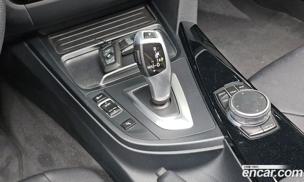 BMW 3 серия 2018 2.0 автомат (гидро), фото 11