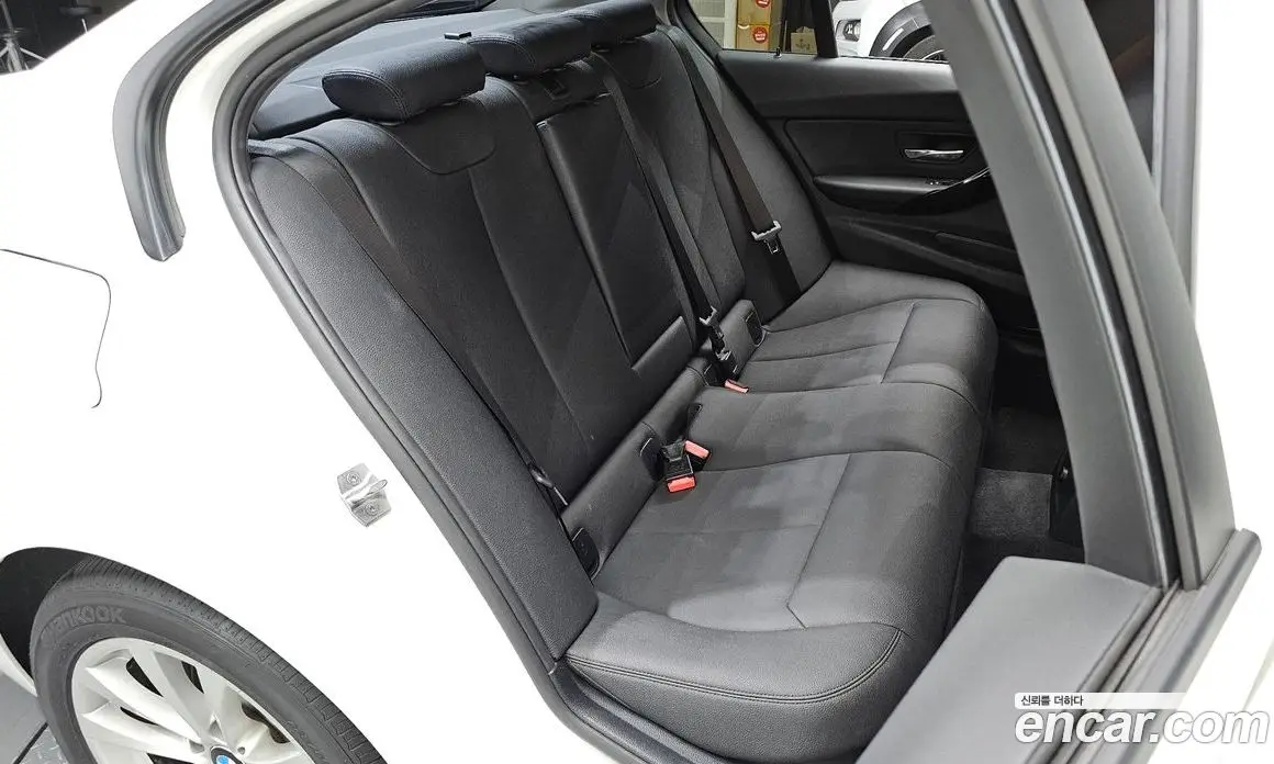 BMW 3 серия 2018 2.0 автомат (гидро), фото 17