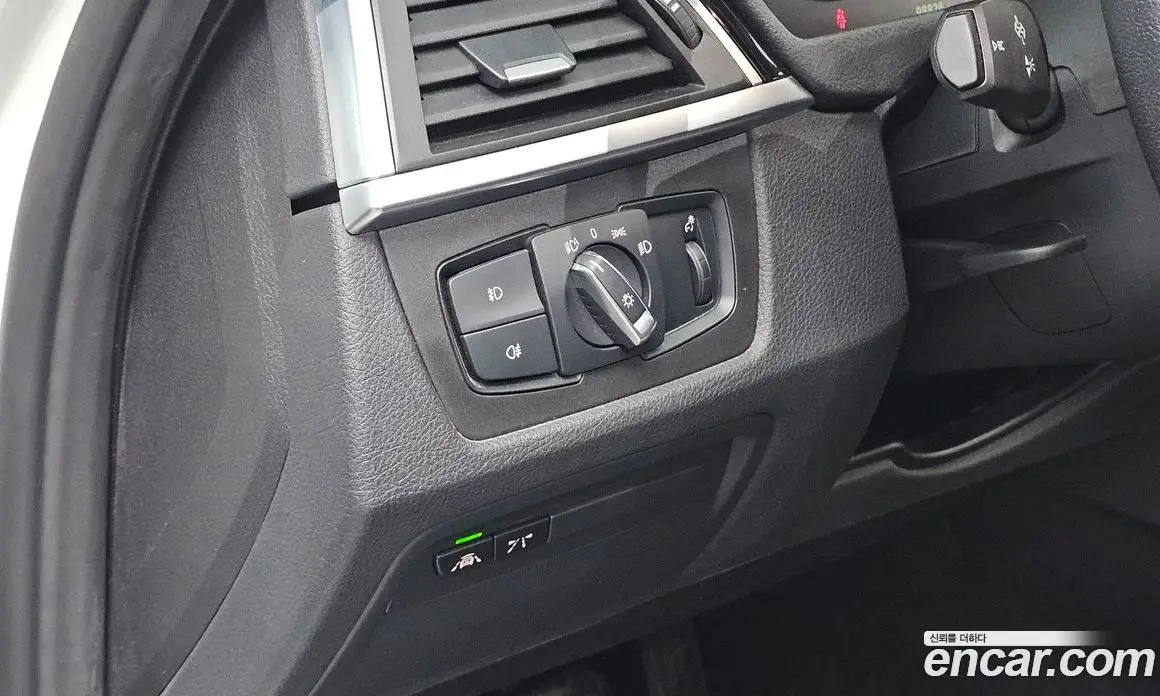 BMW 3 серия 2018 2.0 автомат (гидро), фото 19