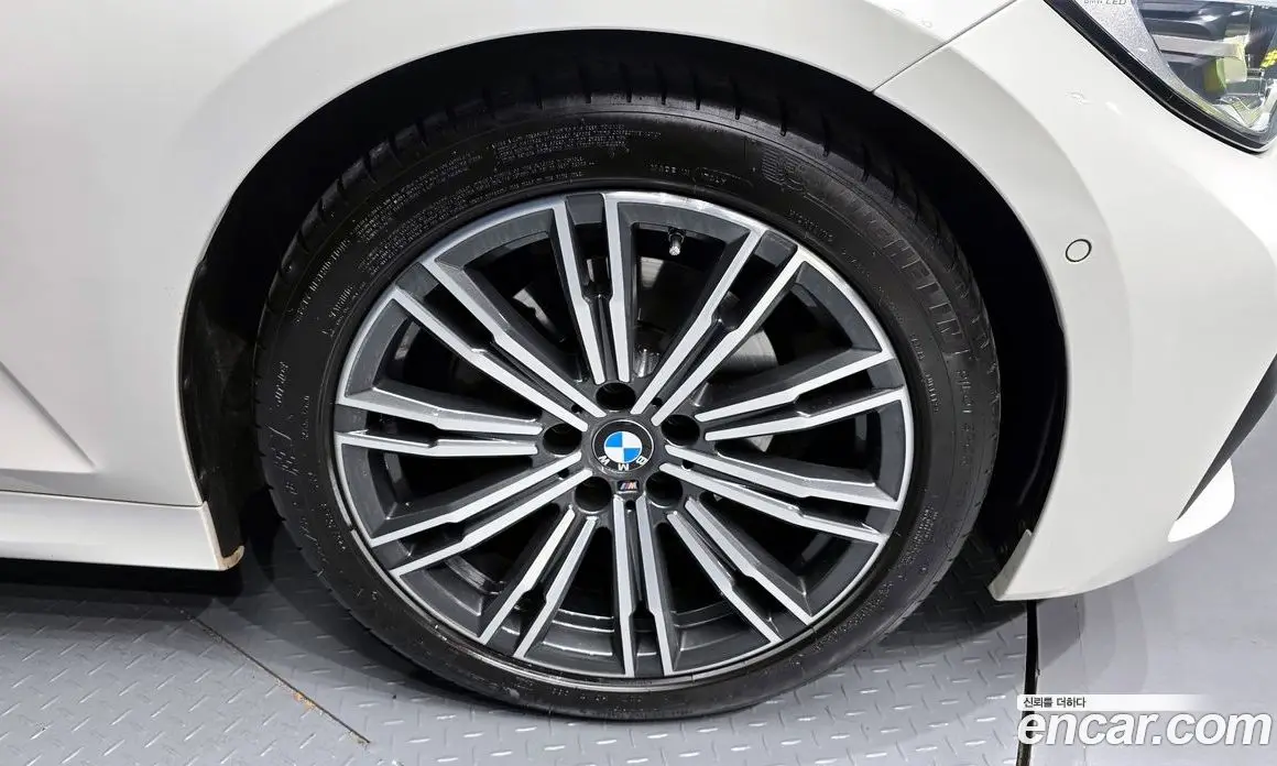 BMW 3 серия 2021 2.0 автомат (гидро), фото 5