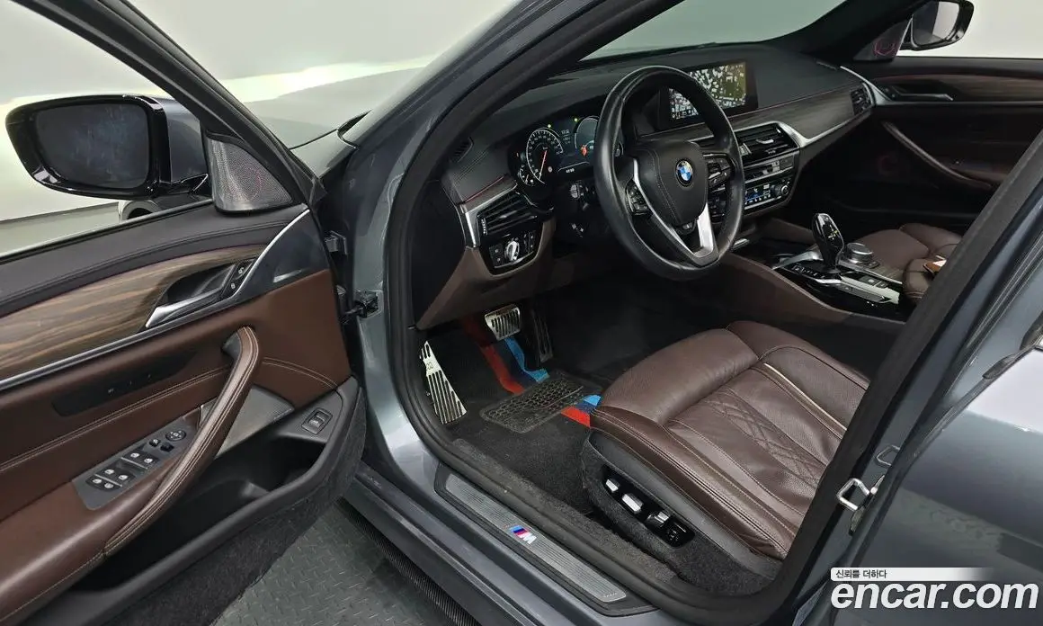 BMW 5 серия 2018 2.0 автомат (гидро), фото 12