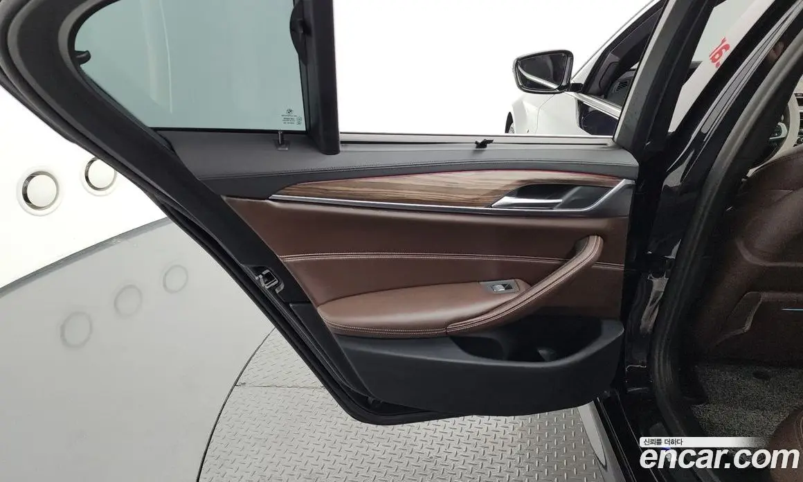 BMW 5 серия 2019 2.0 автомат (гидро), фото 15