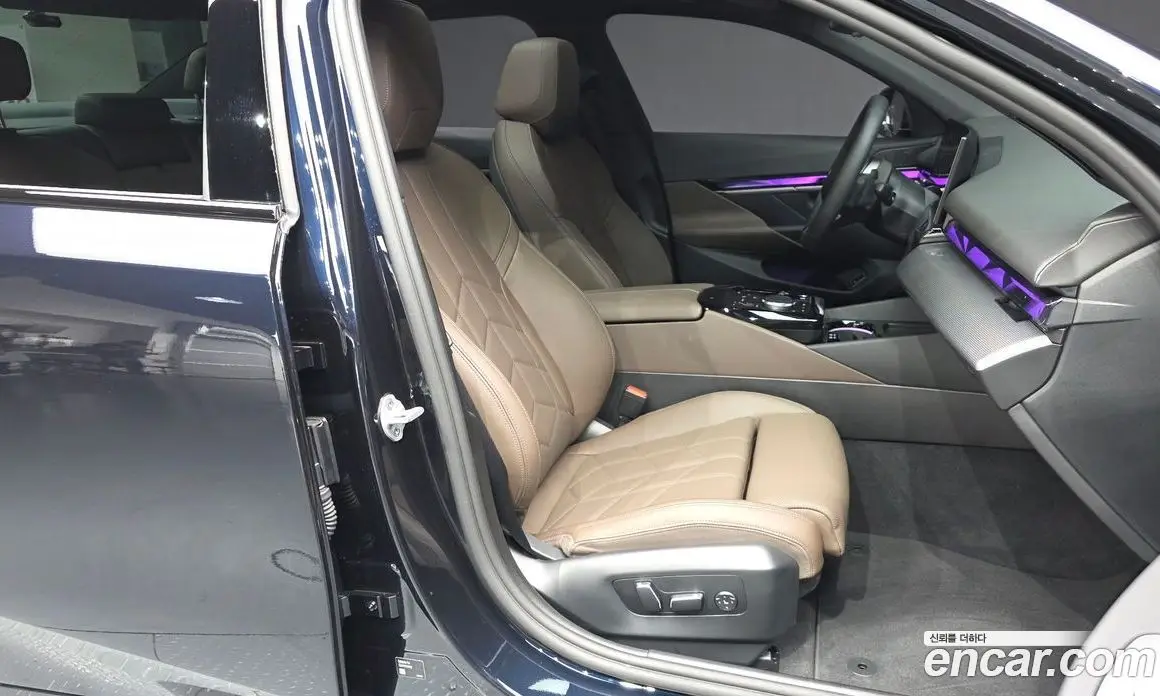 BMW 5 серия 2025 2.0 автомат (гидро), фото 17