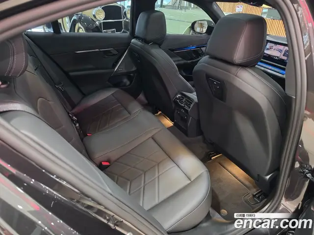 BMW 5 серия 2025 2.0 автомат (гидро), миниатюра 12