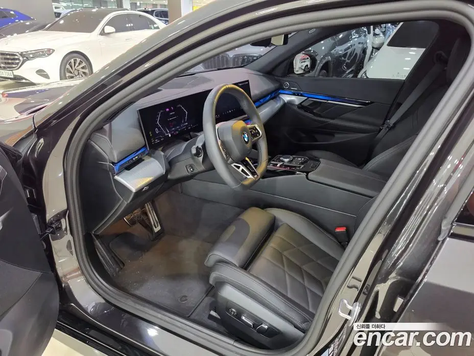 BMW 5 серия 2025 2.0 автомат (гидро), фото 10