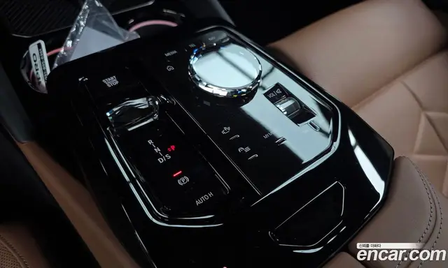 BMW 5 серия 2025 2.0 автомат (гидро), миниатюра 12