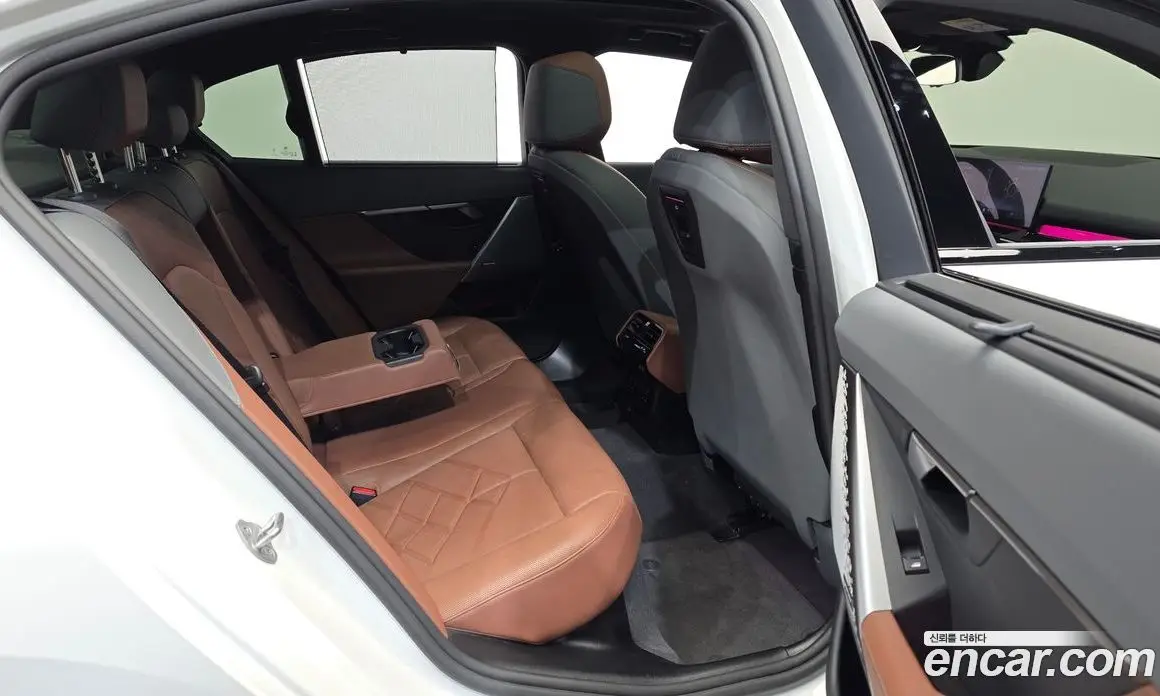 BMW i5 2024 0.2 автомат (гидро), фото 18