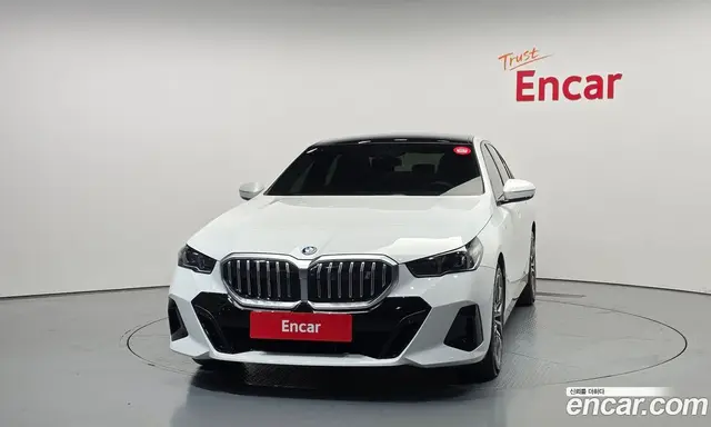 BMW i5 2024 0.2 автомат (гидро), миниатюра 3