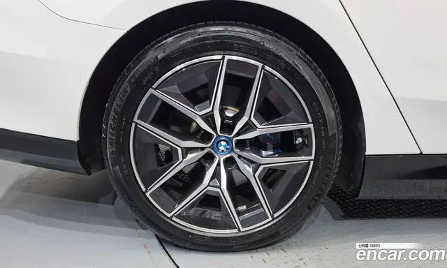 BMW i5 2024 0.2 автомат (гидро), миниатюра 5