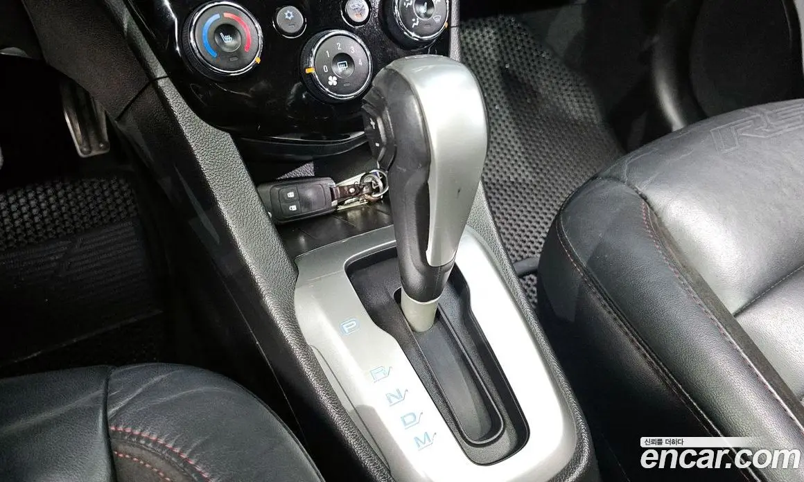 Chevrolet Aveo 2014 1.4 автомат (гидро), фото 9