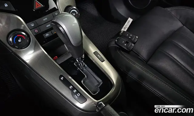 Chevrolet Cruze 2014 1.8 автомат (гидро), миниатюра 9