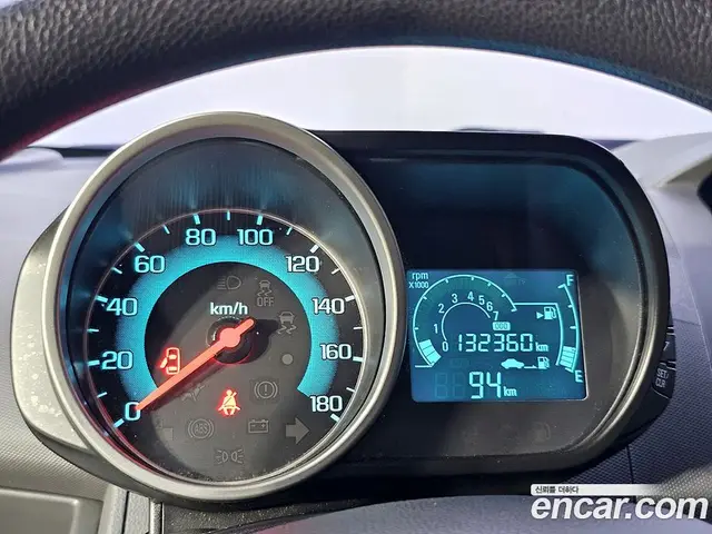 Chevrolet Spark 2013 1.0 автомат (гидро), миниатюра 7