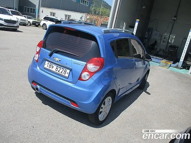 Chevrolet Spark 2013 1.0 автомат (гидро), миниатюра 2