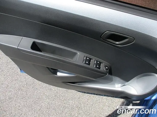 Chevrolet Spark 2013 1.0 автомат (гидро), миниатюра 12