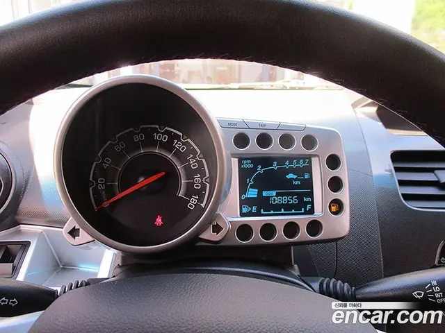 Chevrolet Spark 2013 1.0 автомат (гидро), миниатюра 8
