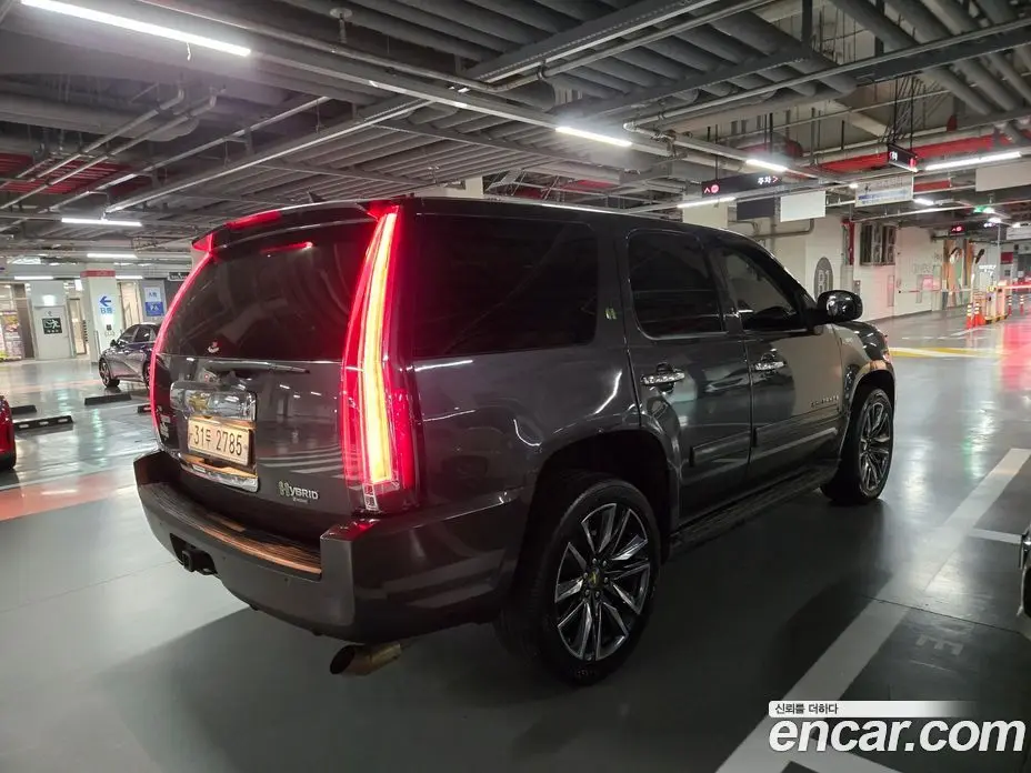 Chevrolet Tahoe 2010 6.0 автомат (гидро), фото 3