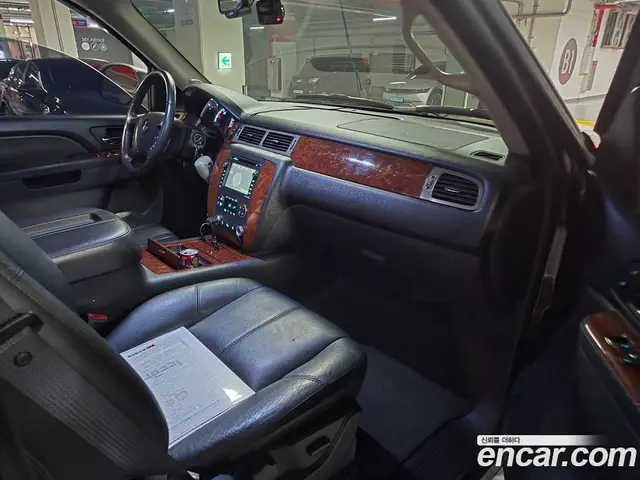 Chevrolet Tahoe 2010 6.0 автомат (гидро), миниатюра 7