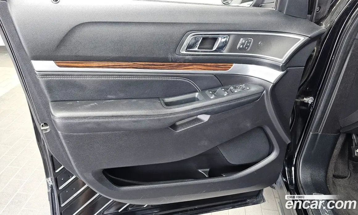 Ford Explorer 2018 2.3 автомат (гидро), фото 14