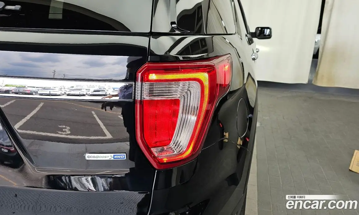 Ford Explorer 2018 2.3 автомат (гидро), фото 9