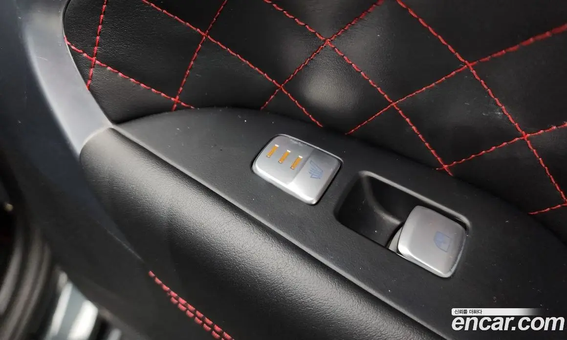 Genesis G70 2020 2.0 автомат (гидро), фото 19