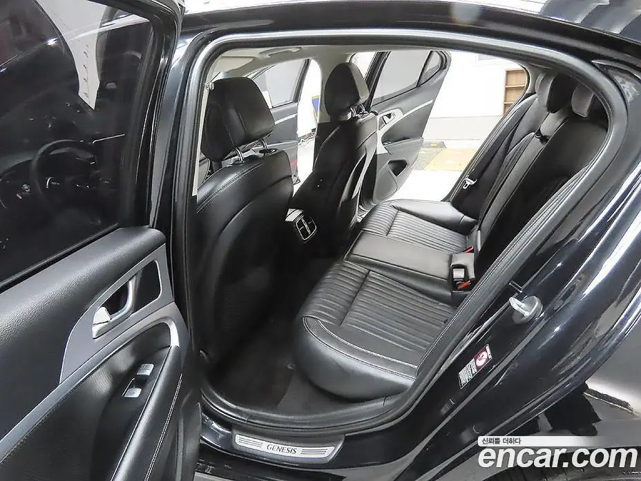 Genesis G70 2020 2.0 автомат (гидро), фото 8