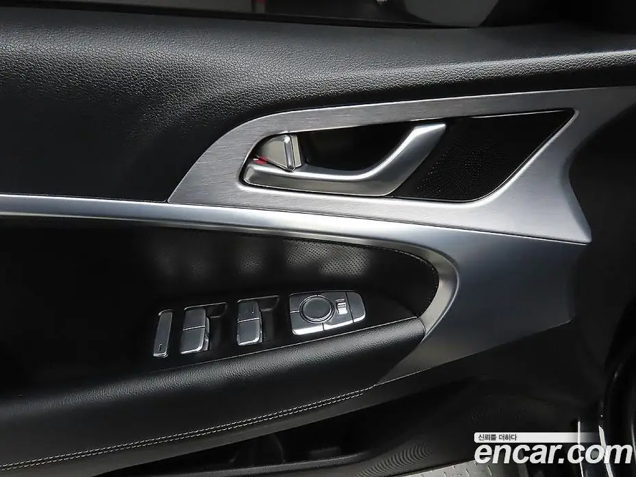 Genesis G70 2020 2.0 автомат (гидро), фото 10