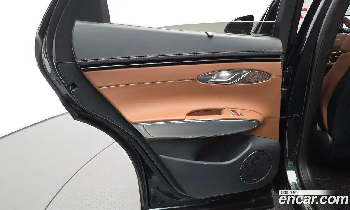 Genesis GV70 2021 2.5 автомат (гидро), фото 15