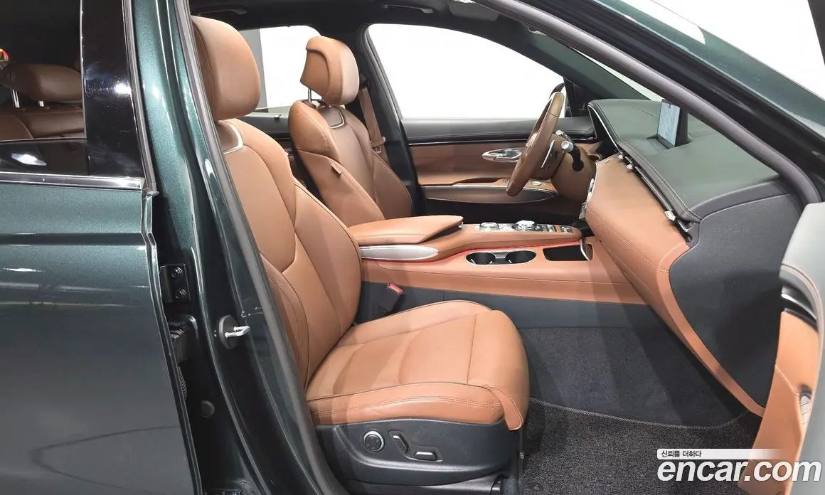 Genesis GV70 2021 2.5 автомат (гидро), фото 17