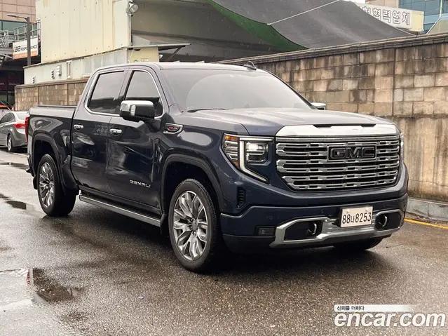 GMC Sierra, 2023, 7 460 км
