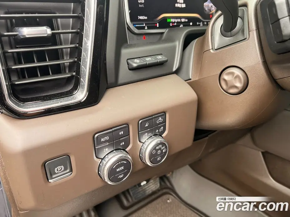 GMC Sierra 2023 6.2 автомат (гидро), фото 12