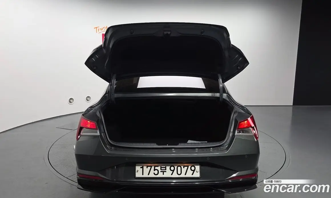 Hyundai Avante 2021 1.6 автомат (гидро), фото 20