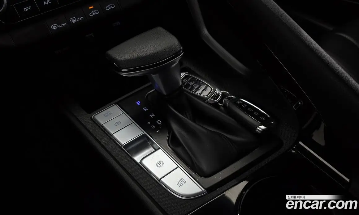 Hyundai Avante 2021 1.6 автомат (гидро), фото 9