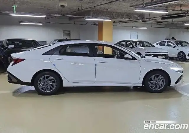 Hyundai Avante 2025 1.6 автомат (гидро), миниатюра 11