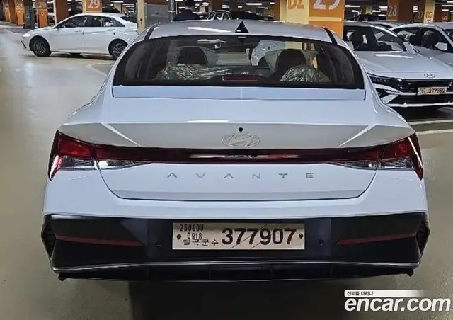 Hyundai Avante 2025 1.6 автомат (гидро), миниатюра 3