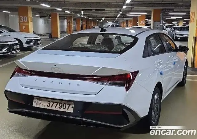 Hyundai Avante 2025 1.6 автомат (гидро), миниатюра 6