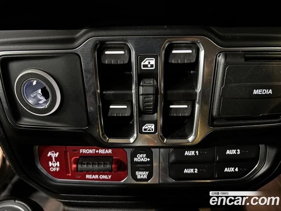Jeep Gladiator 2022 3.6 автомат (гидро), фото 14