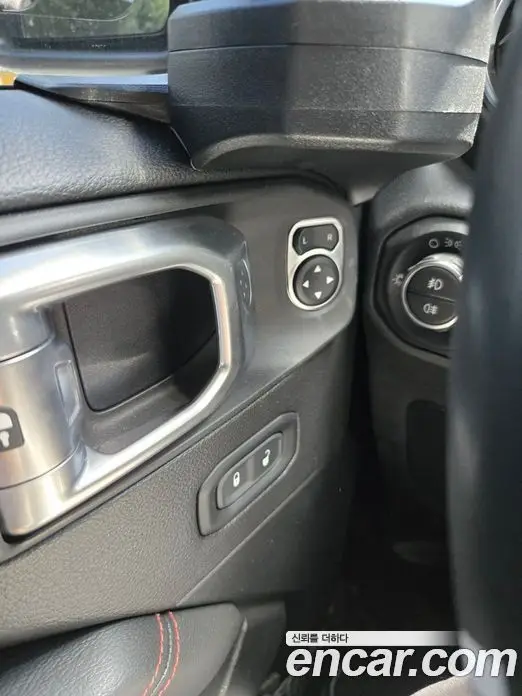 Jeep Wrangler 2020 2.0 автомат (гидро), миниатюра 9