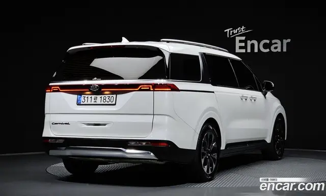 Kia Carnival 2020 2.2 автомат (гидро), миниатюра 2