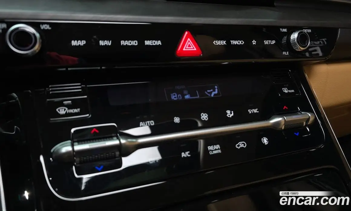 Kia Carnival 2020 2.2 автомат (гидро), фото 23