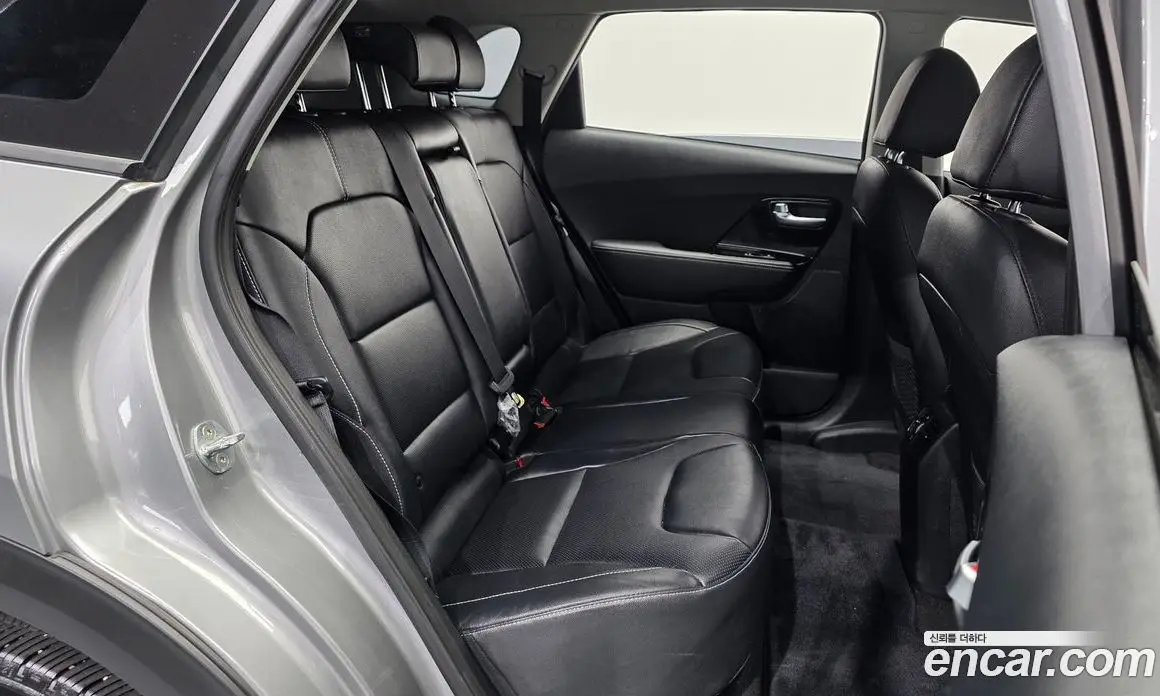 Kia Niro 2021 0.2 автомат (гидро), фото 18