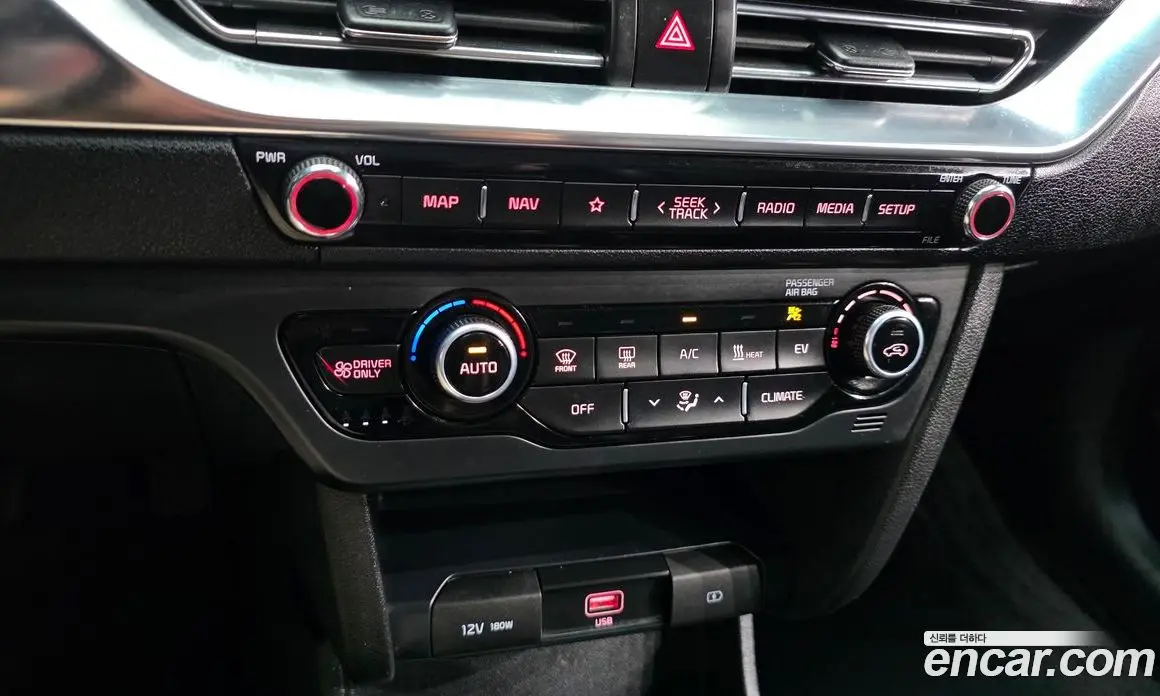 Kia Niro 2021 0.2 автомат (гидро), фото 24