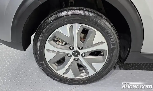 Kia Niro 2021 0.2 автомат (гидро), миниатюра 5