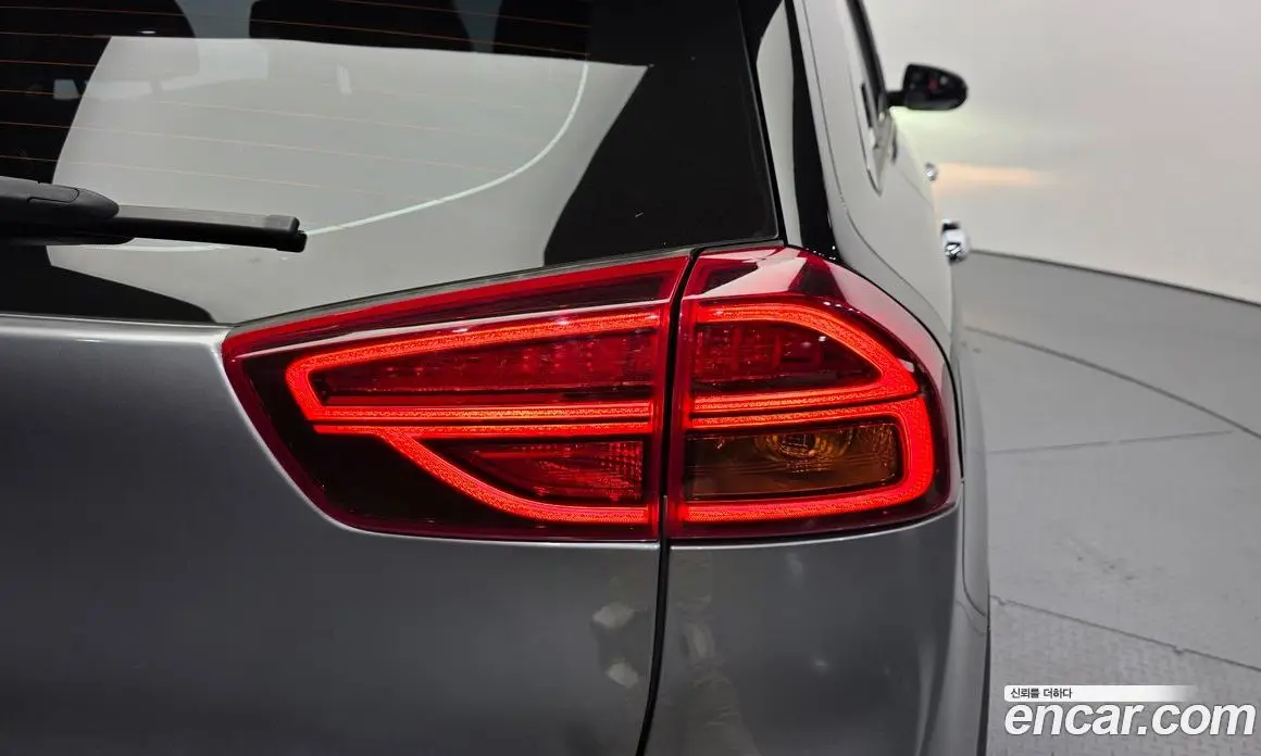 Kia Niro 2021 0.2 автомат (гидро), фото 9