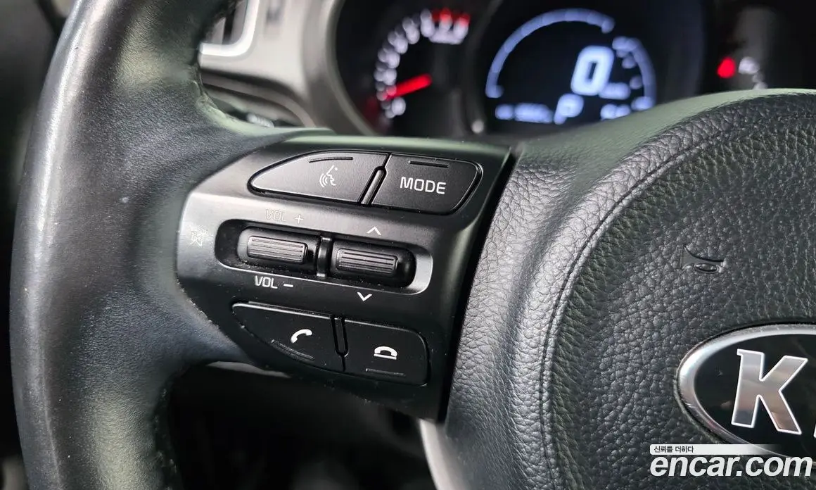 Kia Ray 2019 1.0 автомат (гидро), фото 23